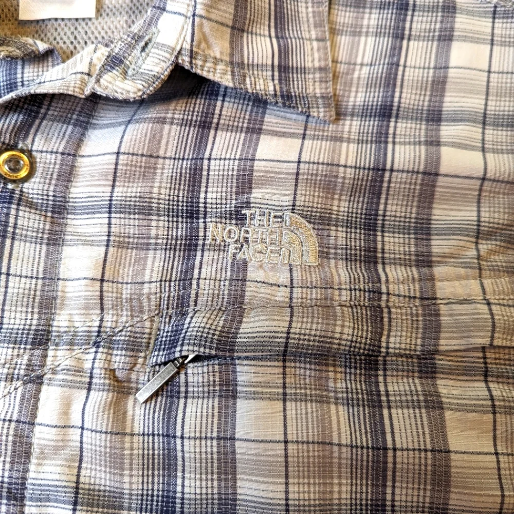 Men's North Face Vent Long Sleeve Button Up Fishing Hiking Wicking Shirt…